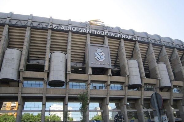 Visita guiada al Estadio Santiago Bernabéu (2 horas).
